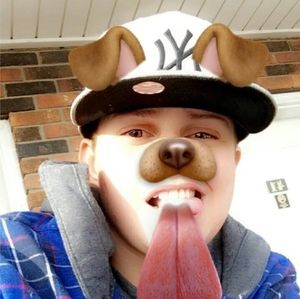 Meet your Posher, Loni